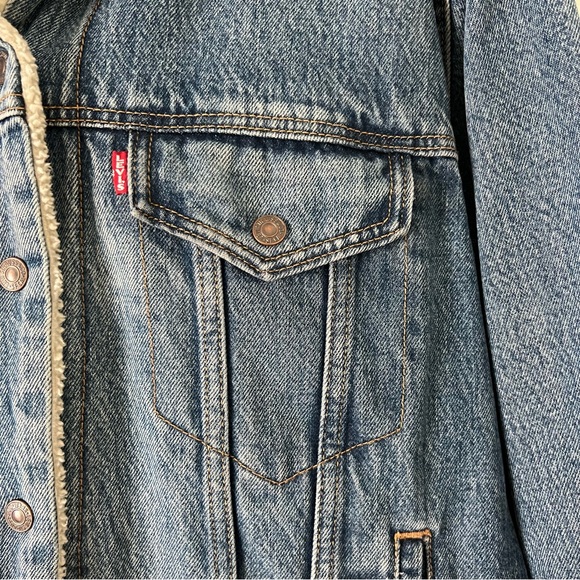Levi’s Sherpa/Jean Trucker Jacket - Picture 10 of 13